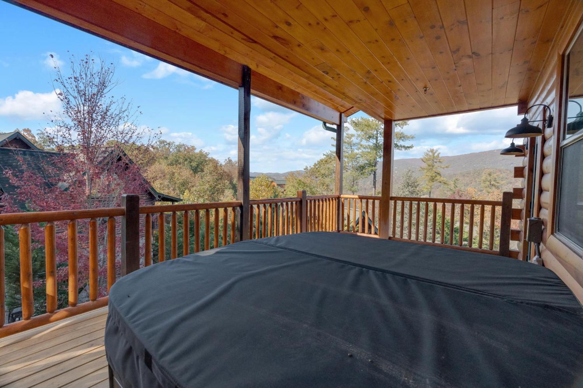 New Luxury Cabin With Indoor Pool, Hot Tub, & Theater Vila Pigeon Forge Exterior foto